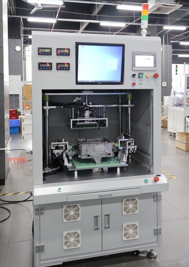 汽車電機驅(qū)動器測試系統(tǒng)